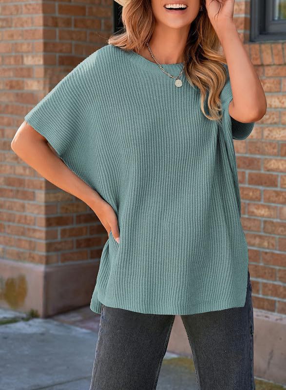Knitted T-shirt with collar