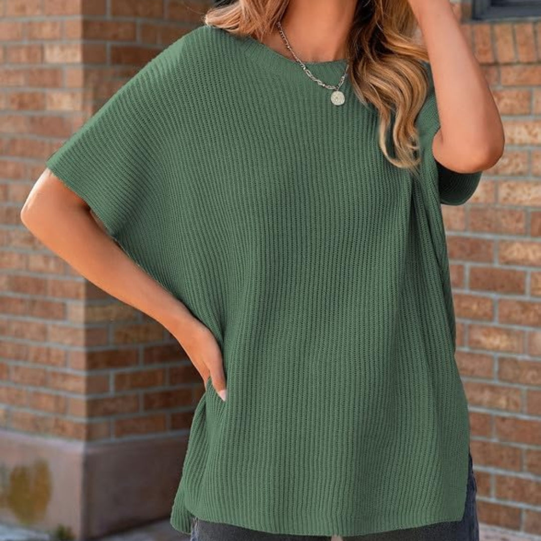Knitted T-shirt with collar